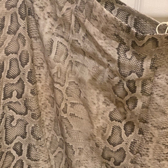 Adorable skirt brand new size Large - Picture 3 of 5